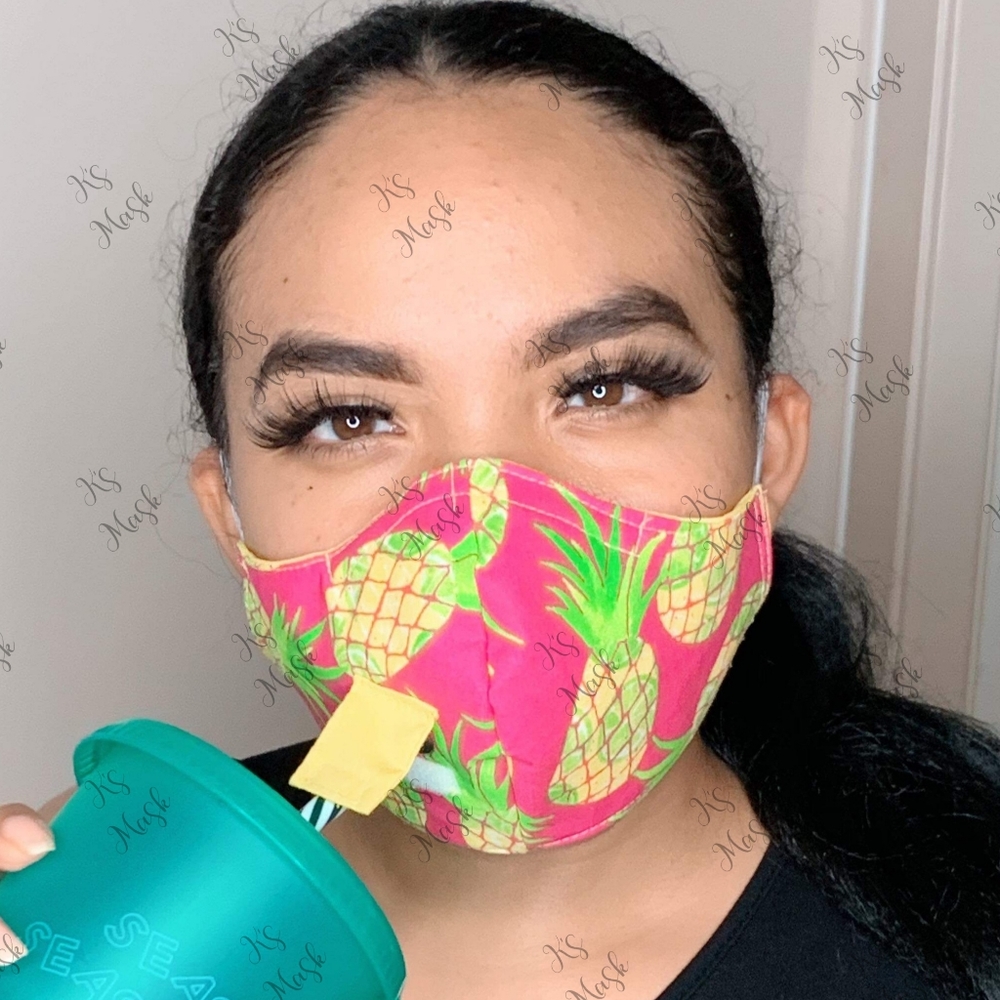 Mask with Staw Opening